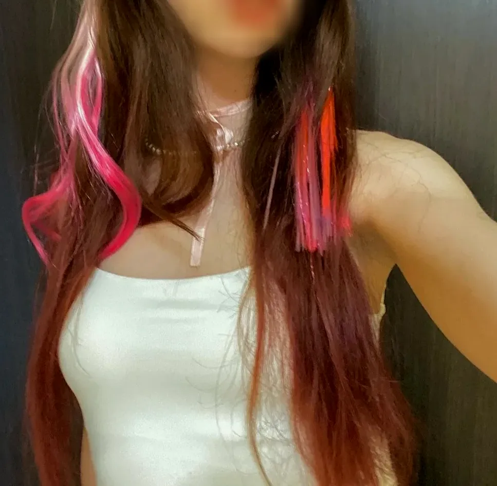 Simone, 22